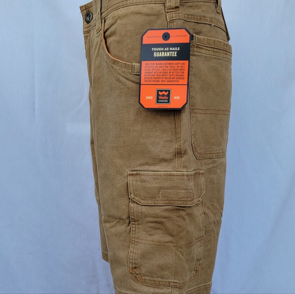 Walls work shorts.11 inch inseam, cargo pockets. Khaki